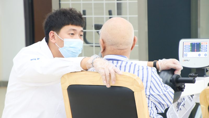 政府补贴下的老年食堂：揭秘实际成本构成